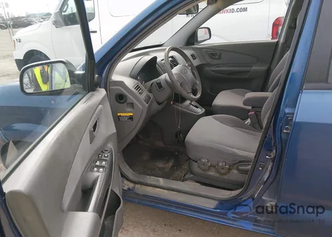 2006 Hyundai Tucson Gl from USA, damaged, VIN KM8JM12B46U412786